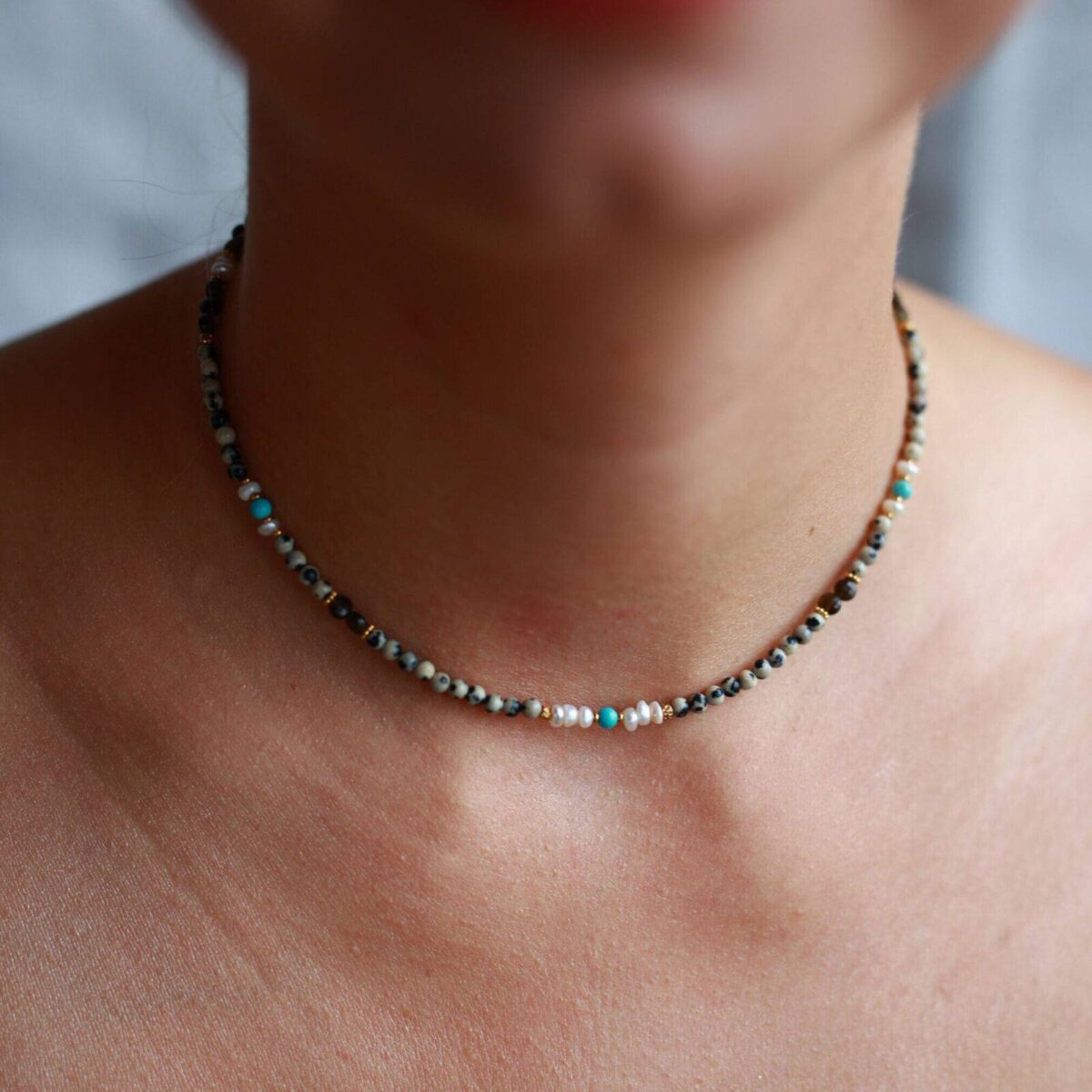 Naszyjnik Choker z Jaspisem Dalmatyńskim, Obsydianem Złocistym, Magnezytem, Perłą